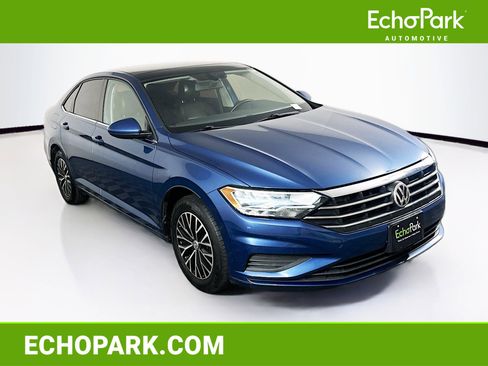Used 2019 Volkswagen Jetta SE FWD image 1