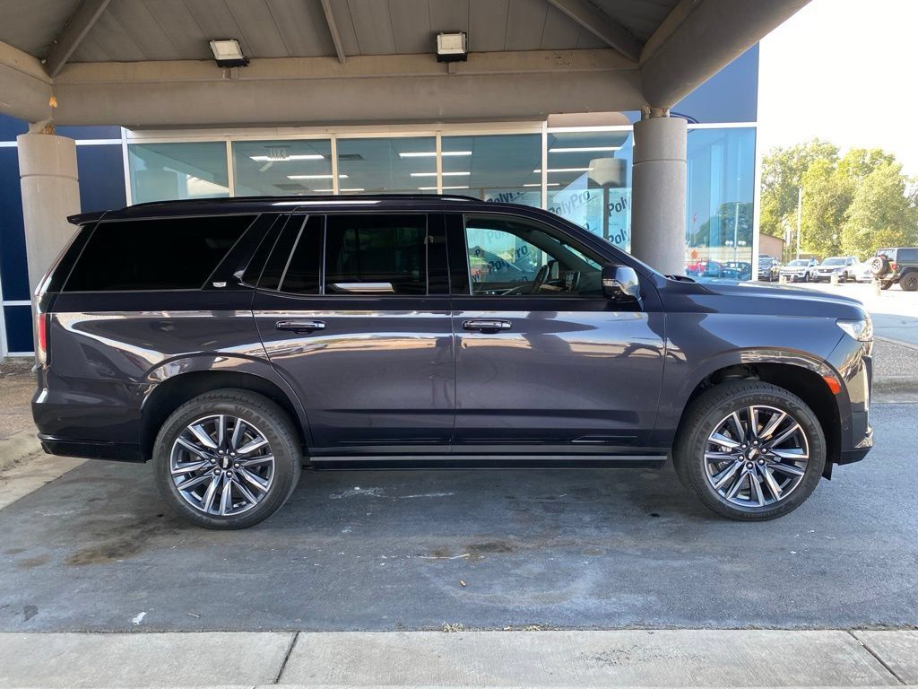 Used 2022 Cadillac Escalade Sport w/ Touring Package AWD/4WD image 8