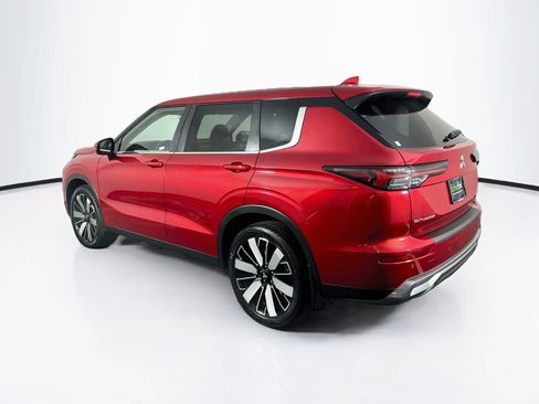 Used 2025 Mitsubishi Outlander SE FWD image 5