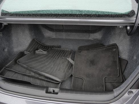 Used 2021 Honda Accord EX-L image 18