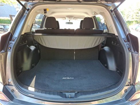 Used 2016 Toyota RAV4 LE AWD/4WD image 27