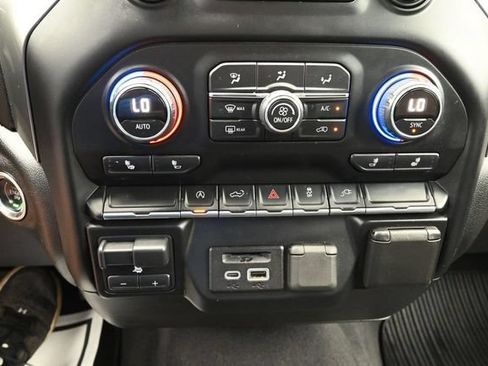 Used 2019 Chevrolet Silverado 1500 LT w/ All-Star Edition RWD image 40