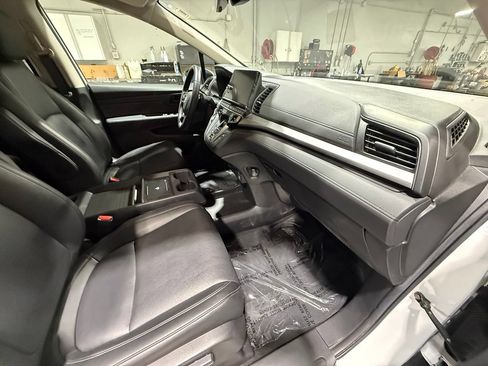 Used 2025 Honda Odyssey EX-L image 41