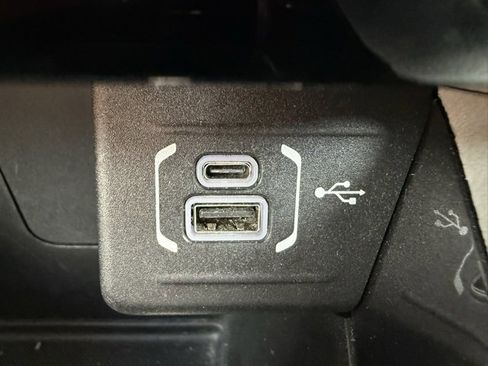 Certified 2022 Jeep Compass Latitude w/ Convenience Group image 26