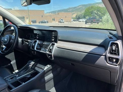 Used 2021 Kia Sorento EX w/ Panoramic Sunroof Package AWD/4WD image 21