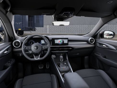 New 2025 Alfa Romeo Tonale AWD/4WD image 14