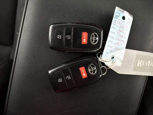 Certified 2024 Toyota Tacoma SR5 image 35