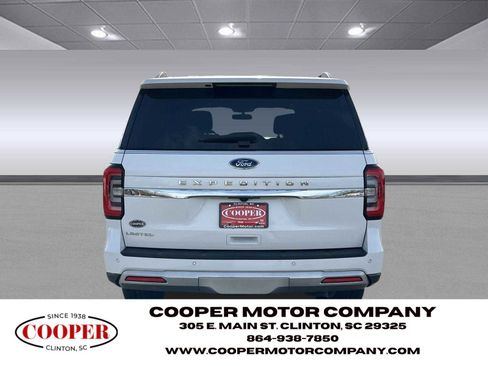 Used 2024 Ford Expedition Limited image 6