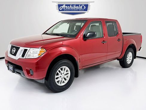 Used 2019 Nissan Frontier SV image 3