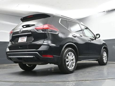 Used 2020 Nissan Rogue SV image 24