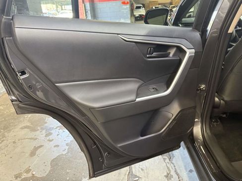 Used 2025 Toyota RAV4 LE AWD/4WD image 16