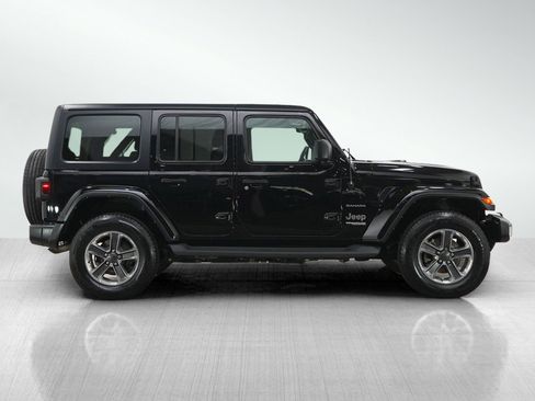 Used 2021 Jeep Wrangler Unlimited Sahara w/ Uconnect 4C Nav & Sound Group AWD/4WD image 6