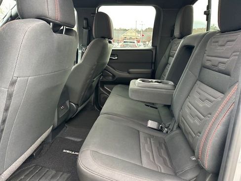 Used 2024 Nissan Frontier Pro-X image 13