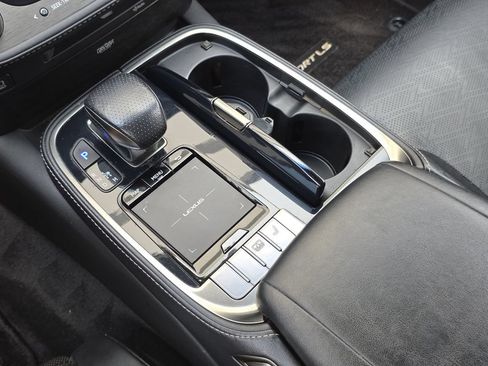 Used 2018 Lexus LS 500 F Sport w/ Accessory Package (Z1) RWD image 17
