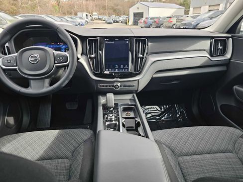 Certified 2023 Volvo XC60 T8 Core image 19