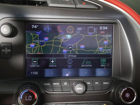 Used 2018 Chevrolet Corvette Stingray Coupe RWD image 38