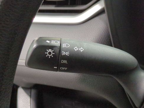 Used 2022 Toyota RAV4 LE AWD/4WD image 27