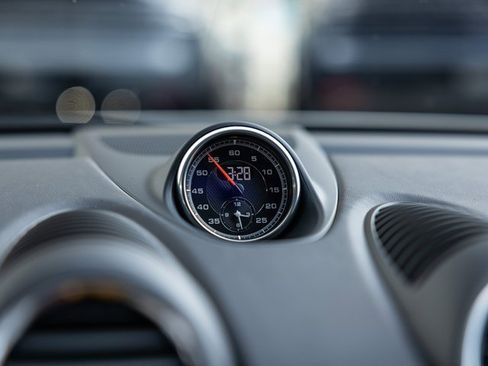 Used 2024 Porsche 718 Cayman GT4 image 28