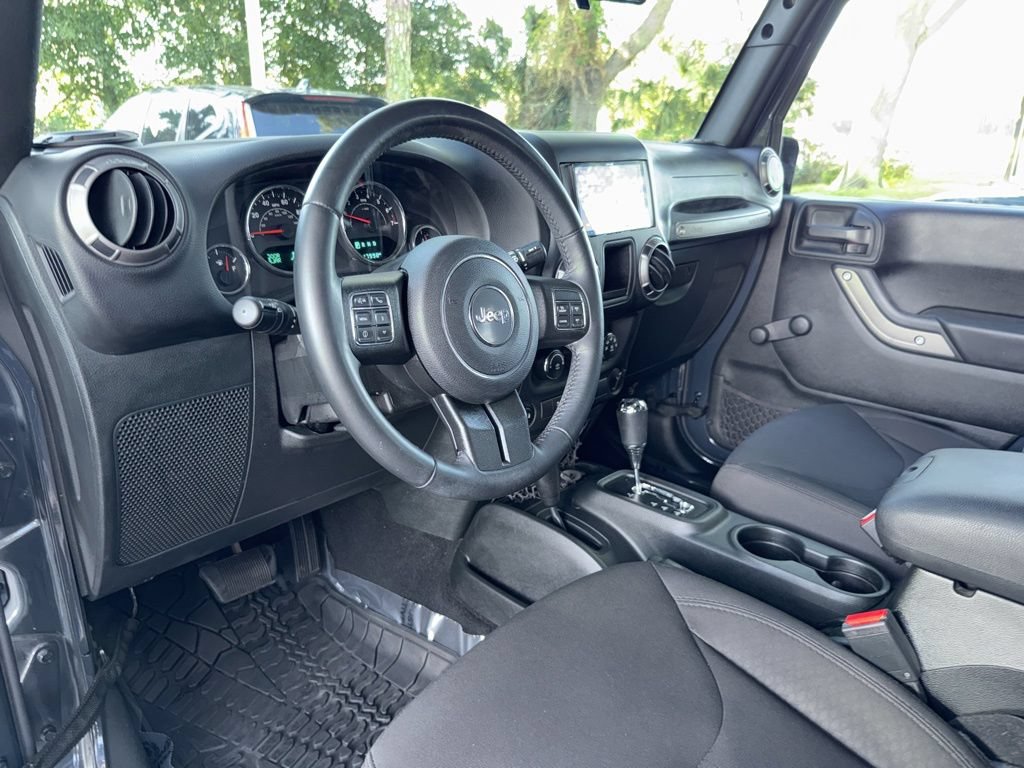 Used 2018 Jeep Wrangler Sport AWD/4WD image 35