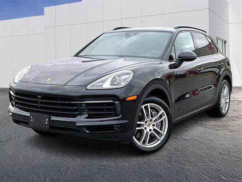 Used 2023 Porsche Cayenne image 1