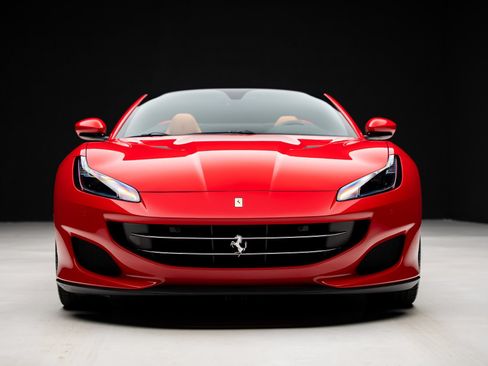 Used 2019 Ferrari Portofino RWD image 10