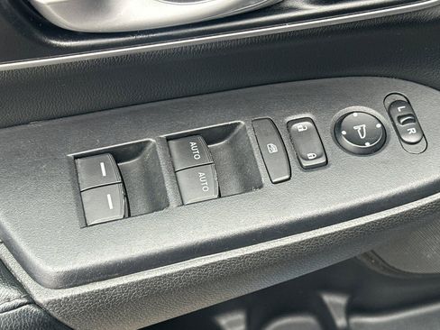 Used 2022 Honda CR-V EX-L image 12
