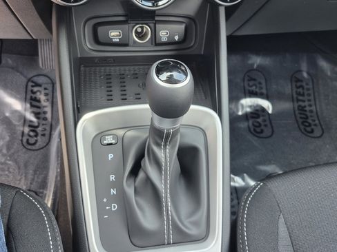 New 2026 Hyundai Venue SEL FWD image 26