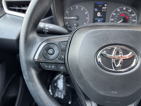 Used 2024 Toyota Corolla LE FWD image 16