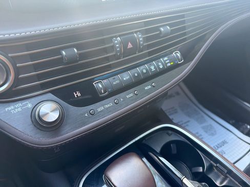 Used 2018 Lexus LS 500 w/ Interior Upgrade Package RWD image 17