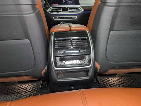 Used 2021 BMW X5 xDrive40i w/ M Sport Package AWD/4WD image 22
