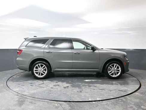Used 2023 Dodge Durango GT image 2