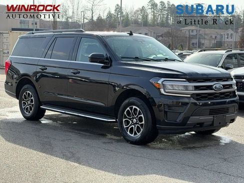 Used 2023 Ford Expedition Max XLT image 1