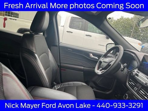 Used 2025 Ford Escape ST-Line Select AWD/4WD image 11
