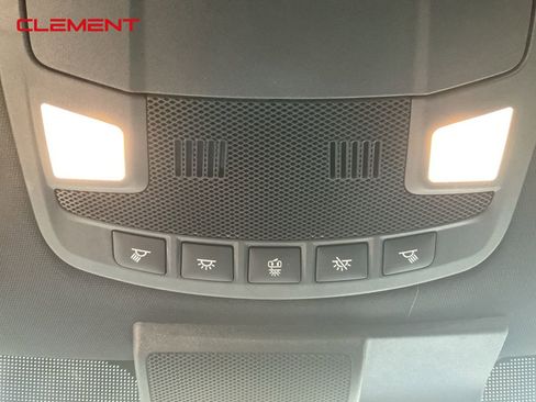 Used 2022 Ford F250 Lariat w/ Black Appearance Package image 19