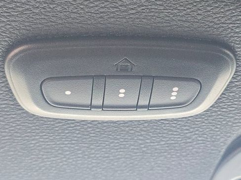 Used 2023 Jeep Wrangler Sport S image 32