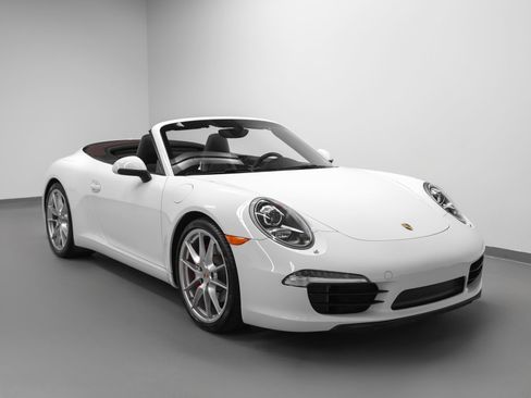 Certified 2014 Porsche 911 Carrera S image 12