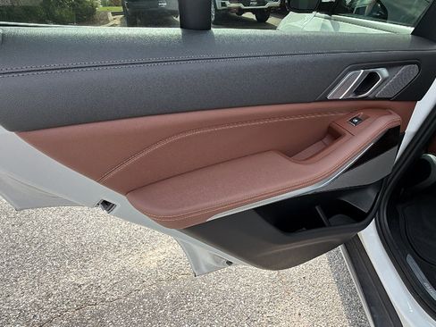 Used 2020 BMW X5 sDrive40i w/ Premium Package RWD image 23