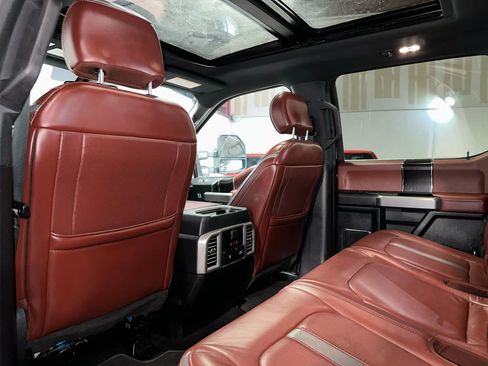 Used 2019 Ford F350 Platinum w/ Platinum Ultimate Package image 30