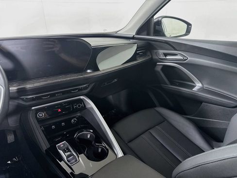 Certified 2025 Audi Q5 Premium w/ Convenience Package AWD/4WD image 21