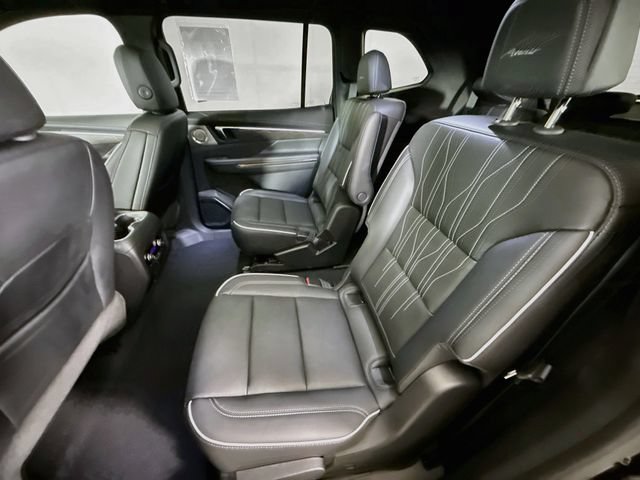 Used 2026 Buick Enclave Avenir w/ Super Cruise Package AWD/4WD image 26
