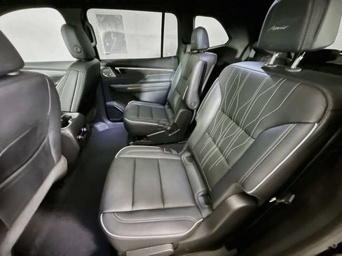 Used 2026 Buick Enclave Avenir w/ Super Cruise Package AWD/4WD image 26