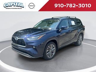 Used 2022 Toyota Highlander Platinum AWD/4WD video 1