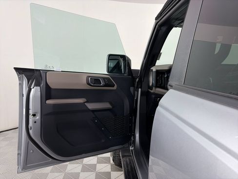 Certified 2023 Ford Bronco Wildtrak AWD/4WD image 10