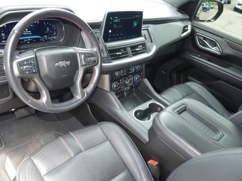 Used 2022 Chevrolet Tahoe RST w/ Luxury Package AWD/4WD image 15