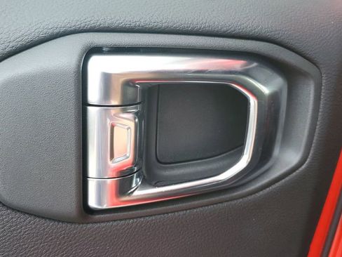 New 2025 Jeep Wrangler Unlimited Rubicon image 17