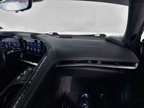 Used 2023 Chevrolet Corvette Stingray Premium Cpe w/ Z51 Performance Package RWD image 23