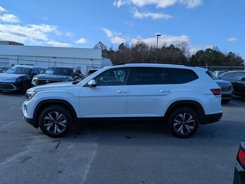 New 2026 Volkswagen Atlas SE image 6