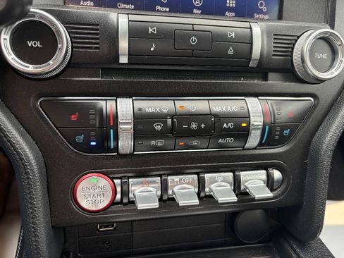 Used 2019 Ford Mustang Premium w/ Equipment Group 201A RWD image 18