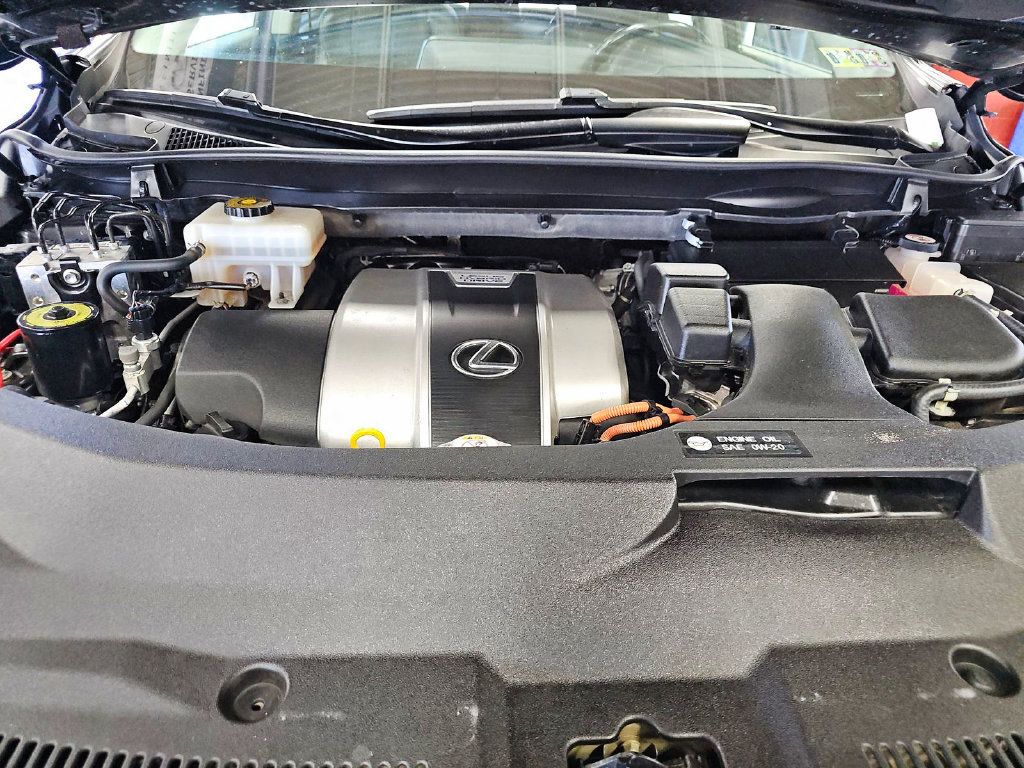 Used 2019 Lexus RX 450h AWD image 15