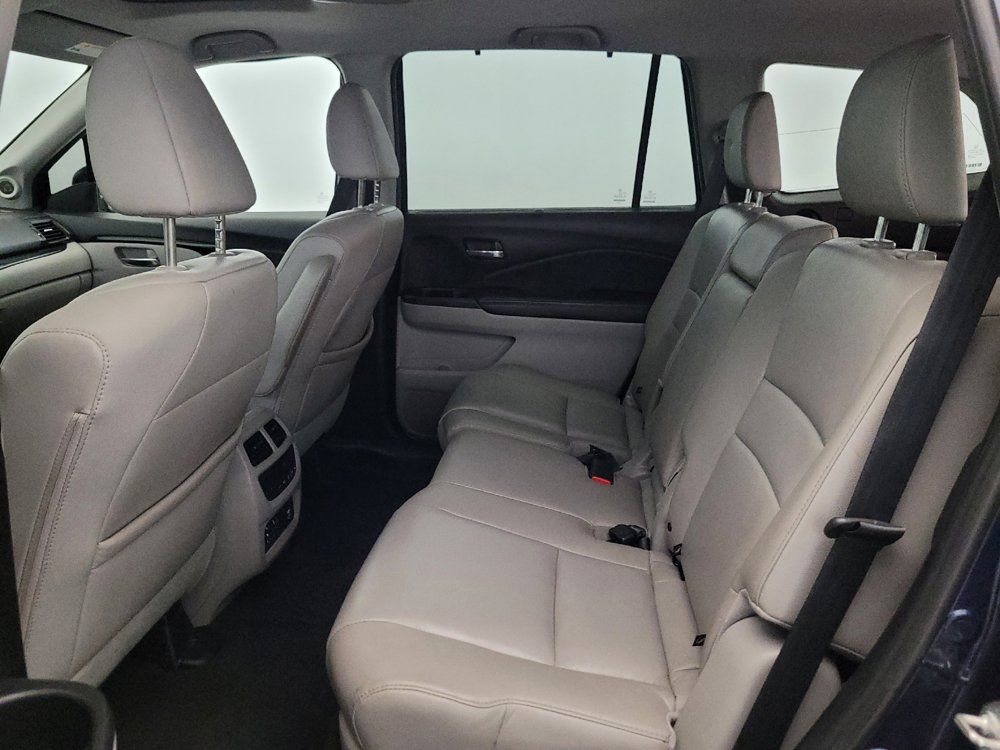 Used 2017 Honda Pilot Touring image 18